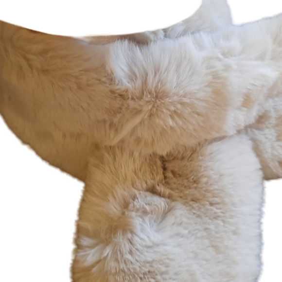 Gray Faux Fur Mini Pull Through Stole Scarf - Picture 3 of 3